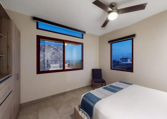 Сasa de vacaciones Luxury House With Private Pool, Ocean View, Inviting Balcony & Elegant Charm